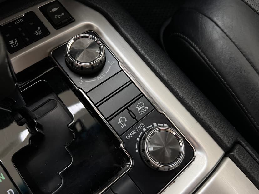 toyota-land cruiser-2015-6-22