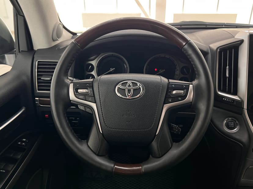 toyota-land cruiser-2015-6-13