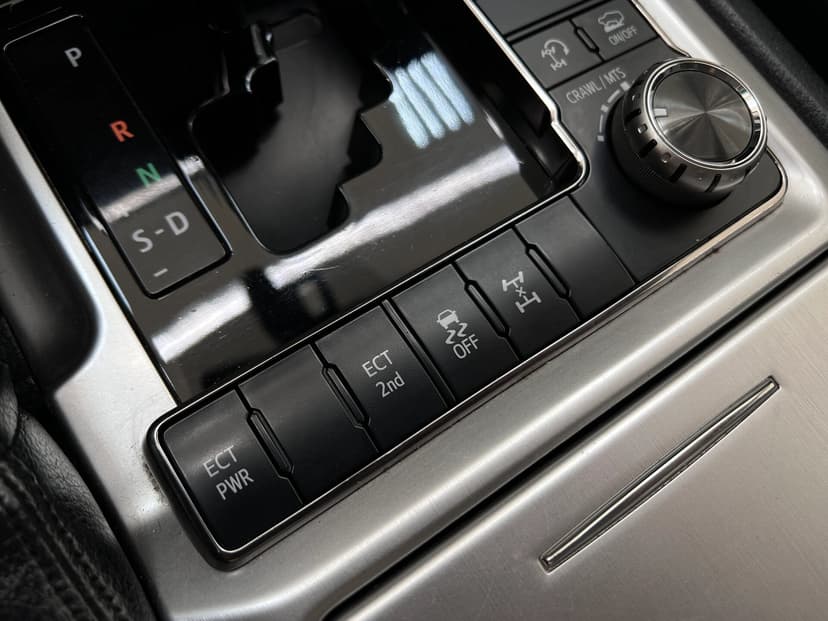 toyota-land cruiser-2015-6-21